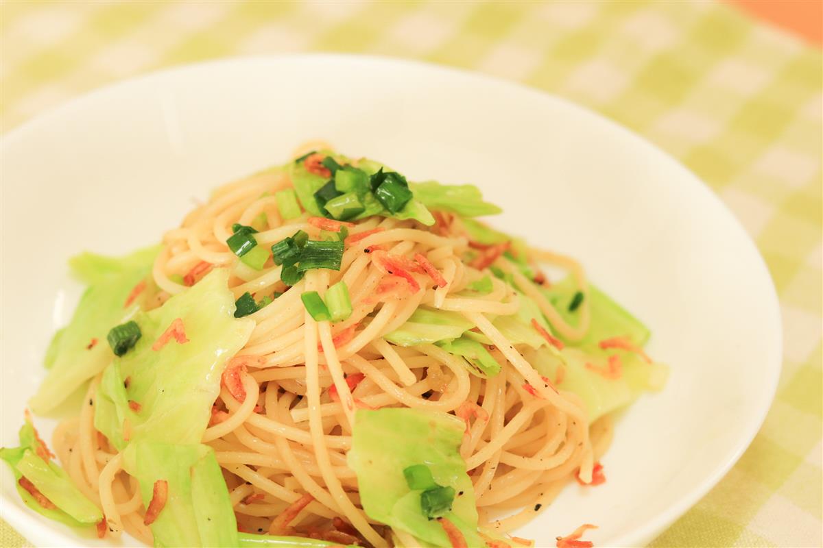 春キャベツと桜えびの春色パスタ